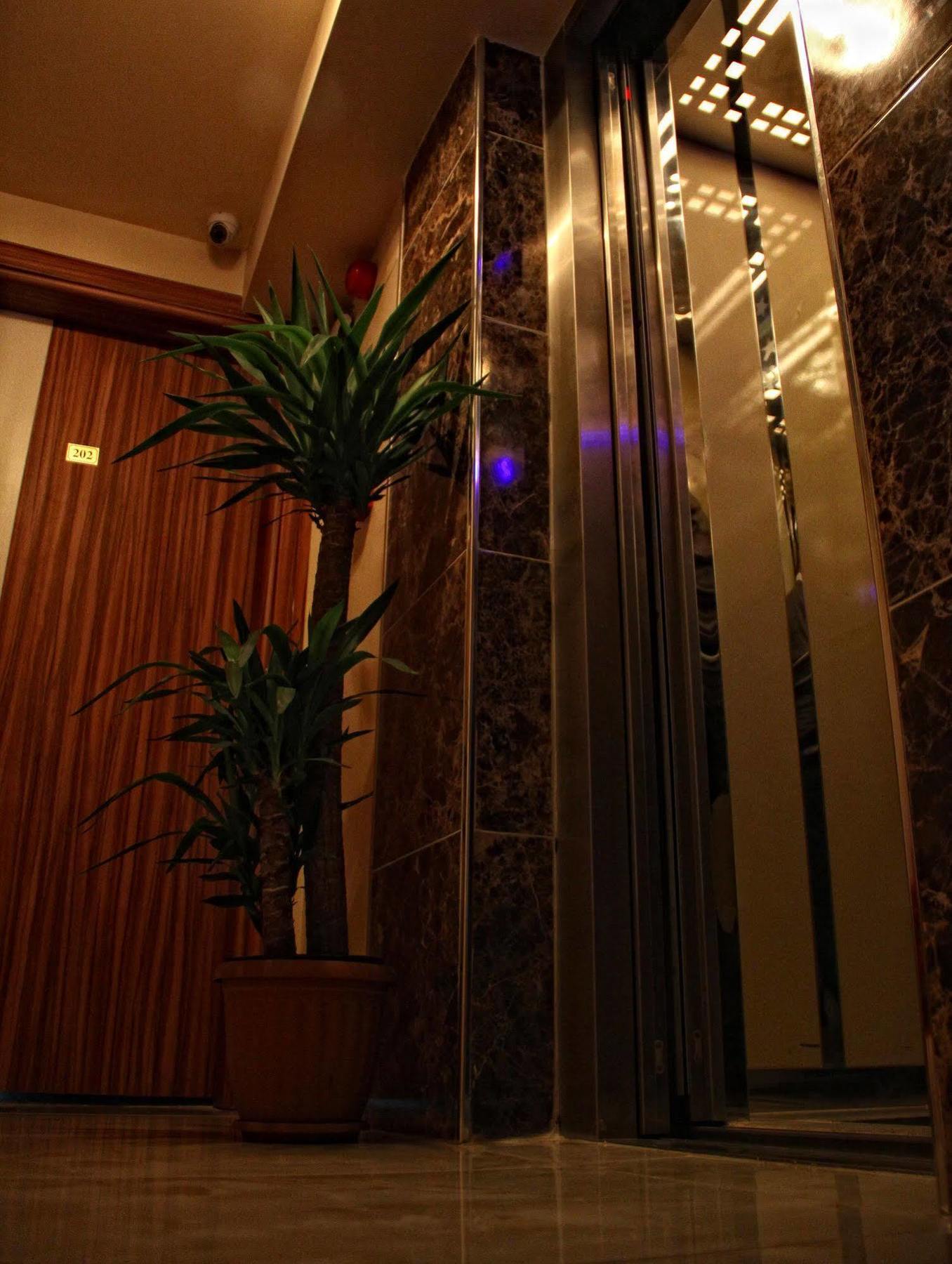 Hotel Life Room Istanboel Buitenkant foto